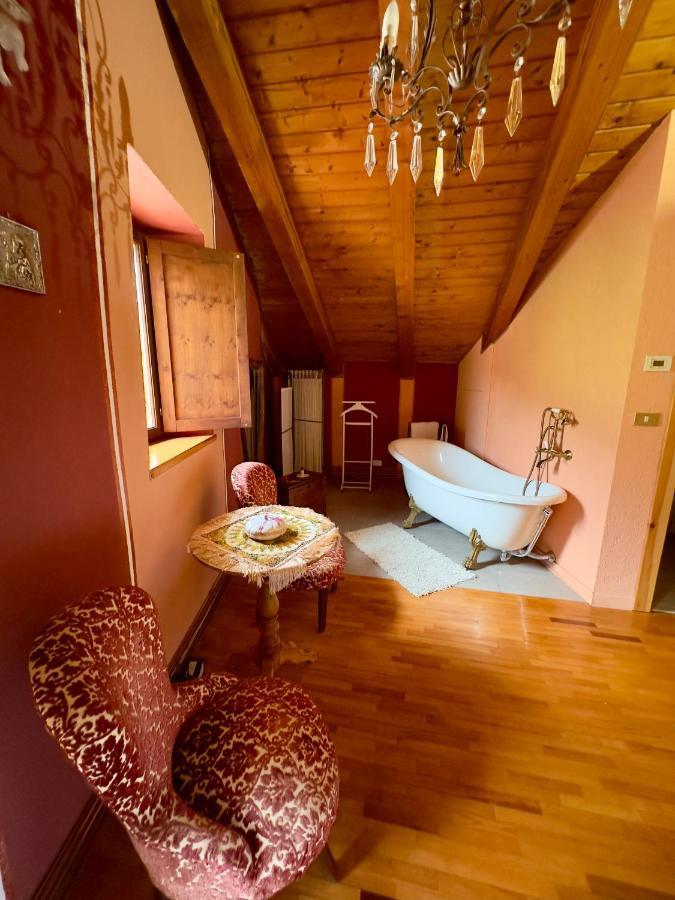 أَويستا Quart De Lune - Boutique B&B المظهر الخارجي الصورة