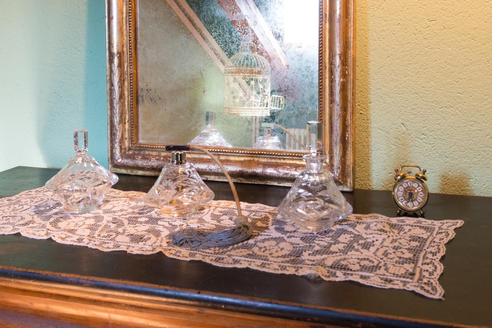 أَويستا Quart De Lune - Boutique B&B الغرفة الصورة